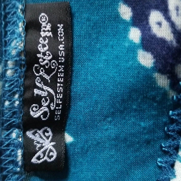 Pretty Tank Top - Picture 2 of 3